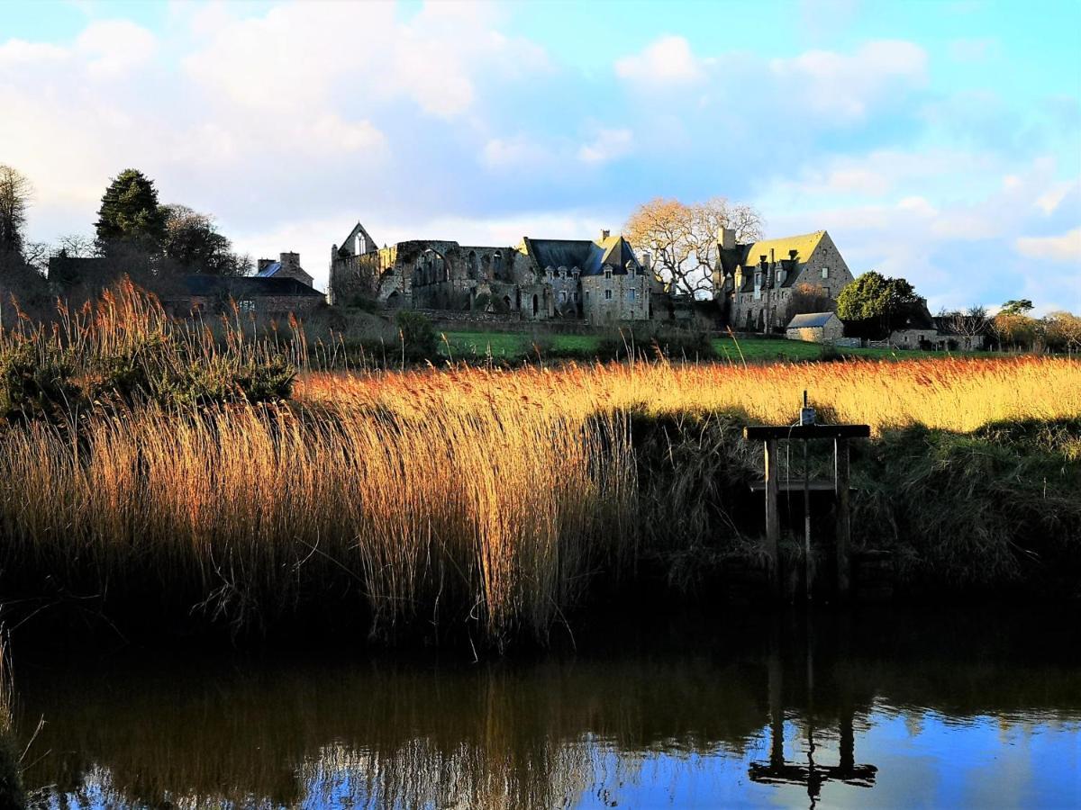 Gites "Le Clos De La Baie" Paimpol Exteriér fotografie